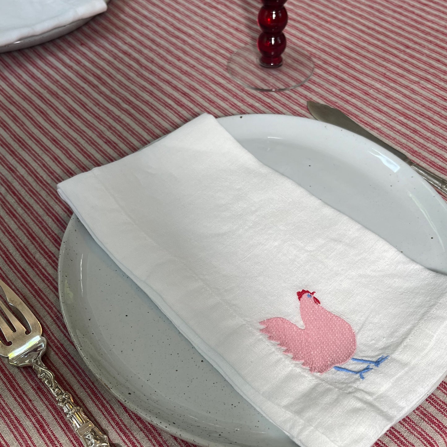 White Linen Napkins with Embroidered Chickens — Set of 4