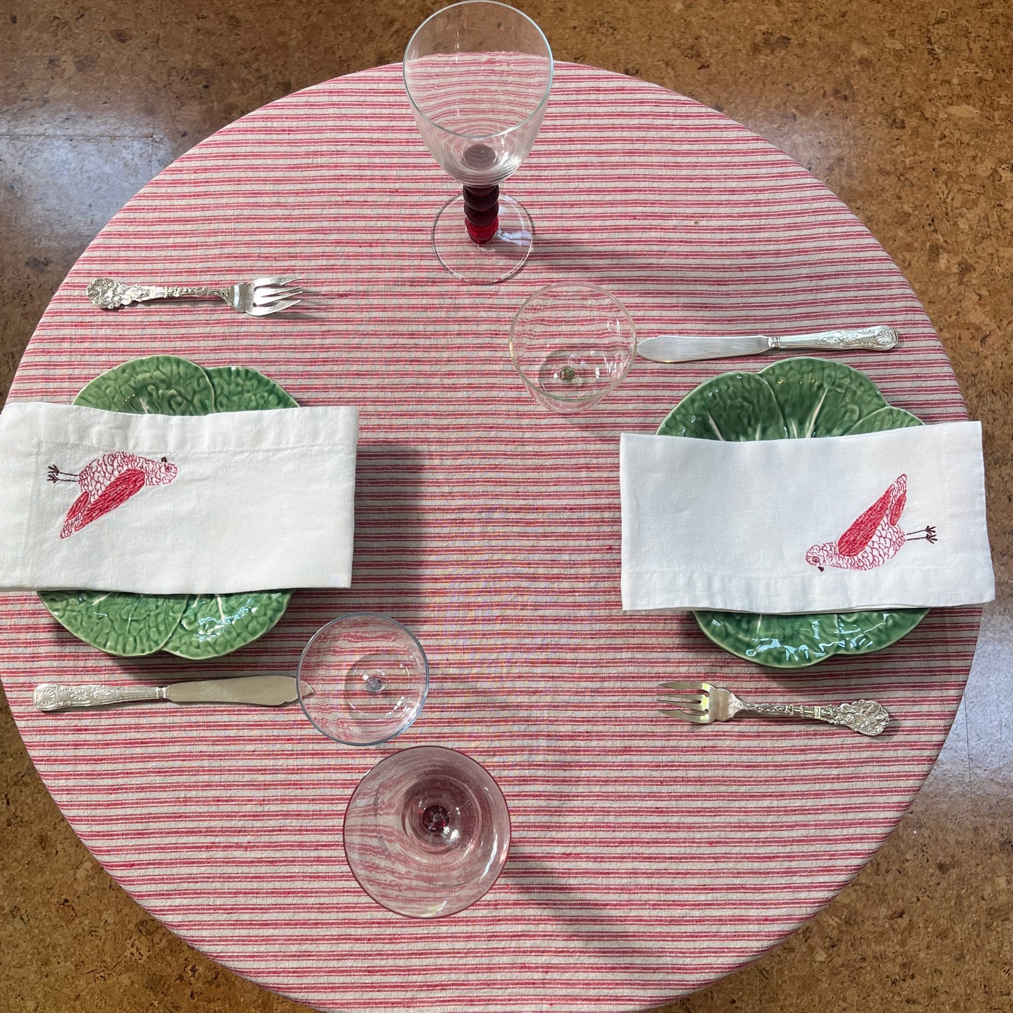 White Linen Napkins with Embroidered Pigeons — Set of 4